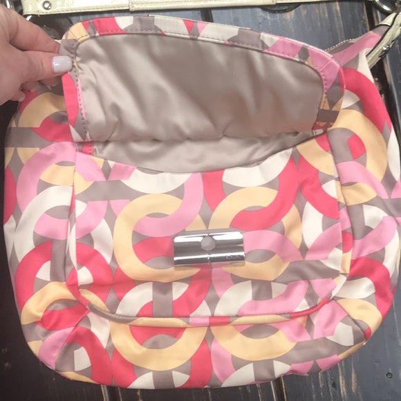 Coach Kristin Chain Link Signature Purse - Picture 4 of 8